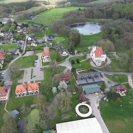 Bernsteinschloss Wendorf  Kültér fotó