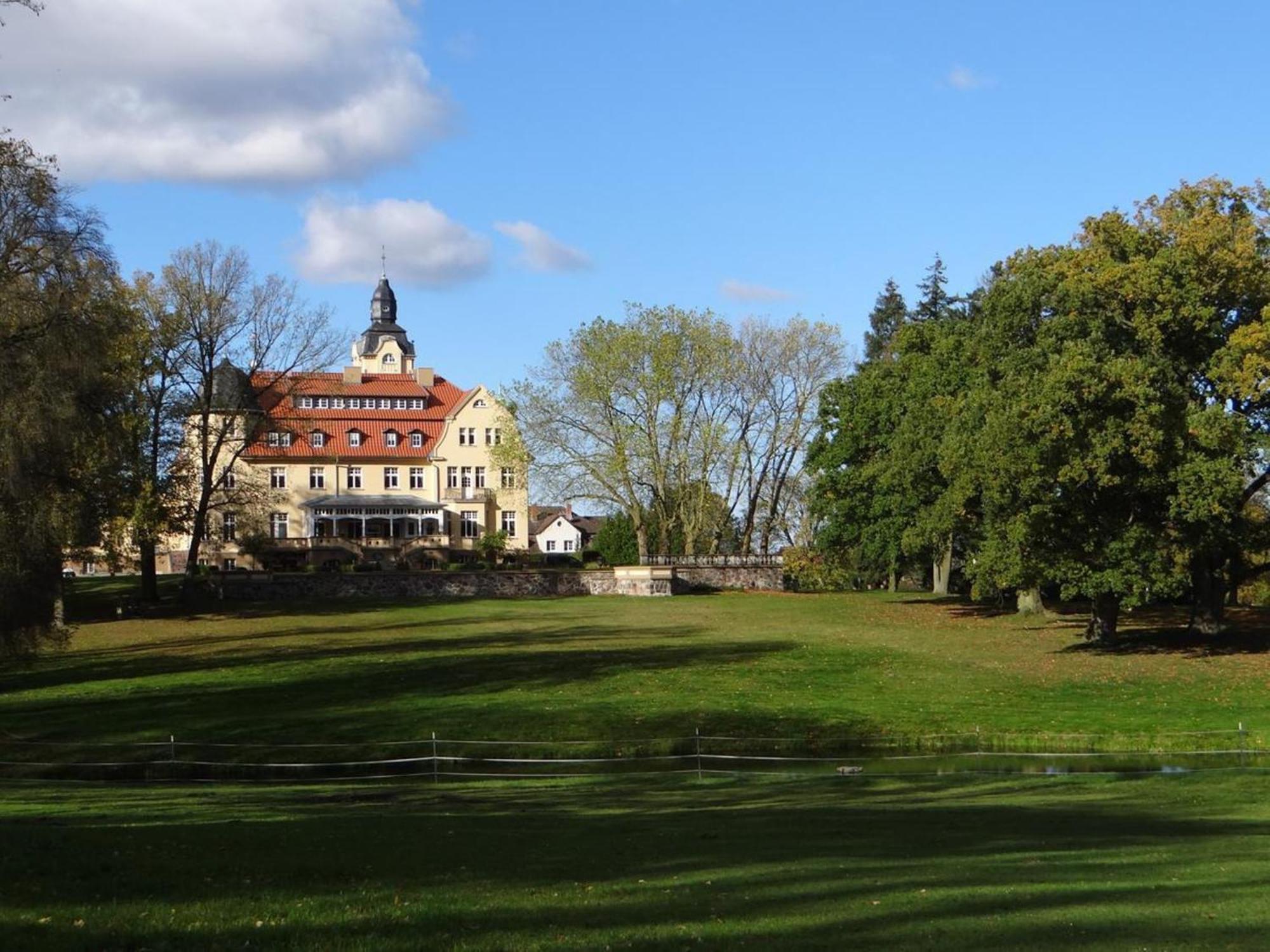 Bernsteinschloss Wendorf  Kültér fotó